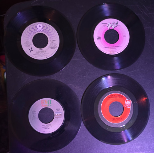 Bin lot 45s 7 - /, singles